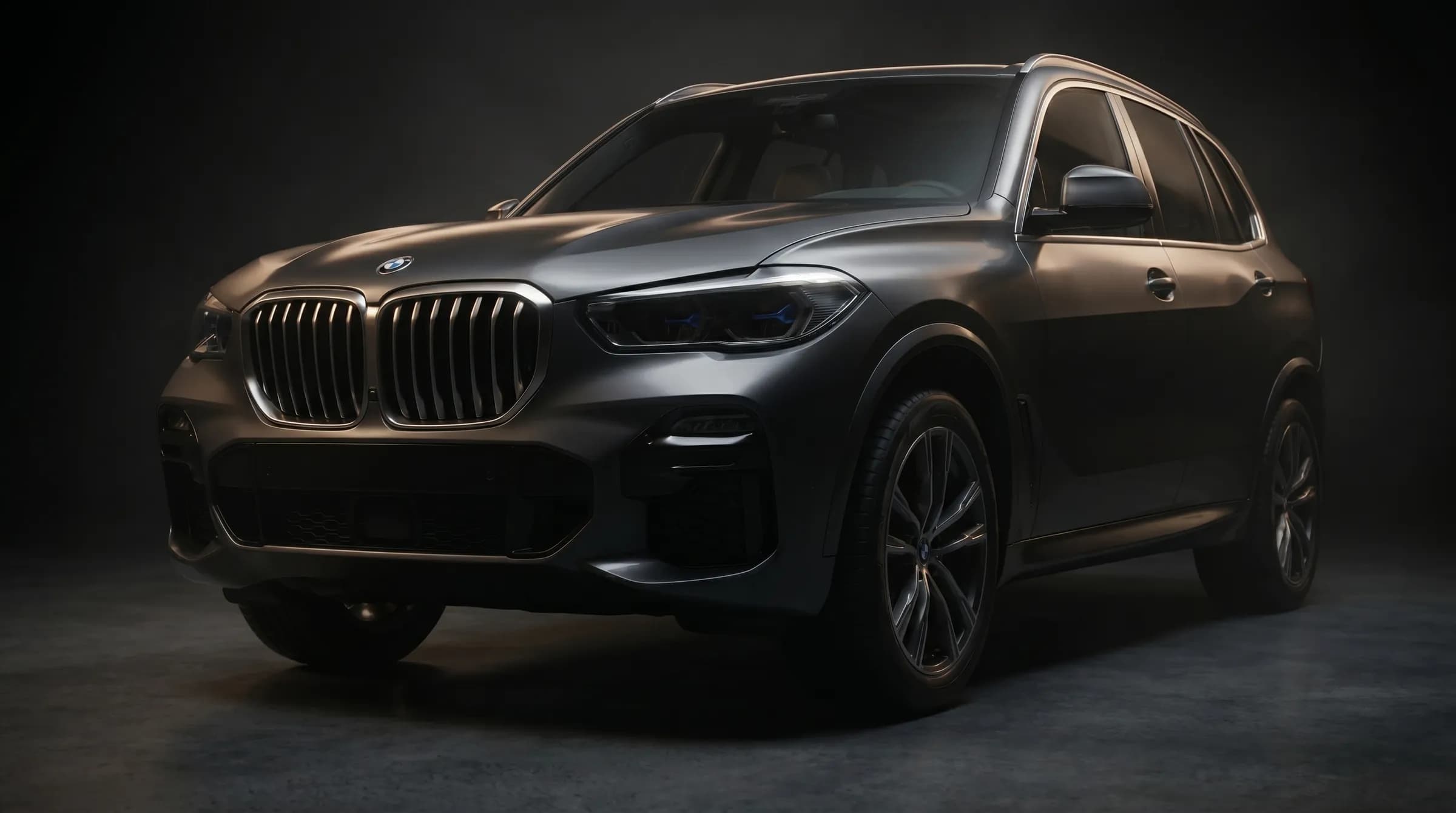 BMW X5 G05 в студии после установки шумоизоляции дверей и арок